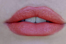 Load image into Gallery viewer, Bonafide lipstick
